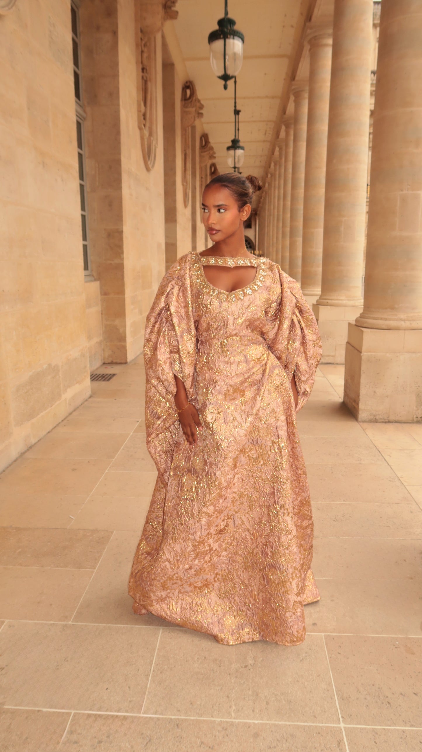 Abaya Hasna