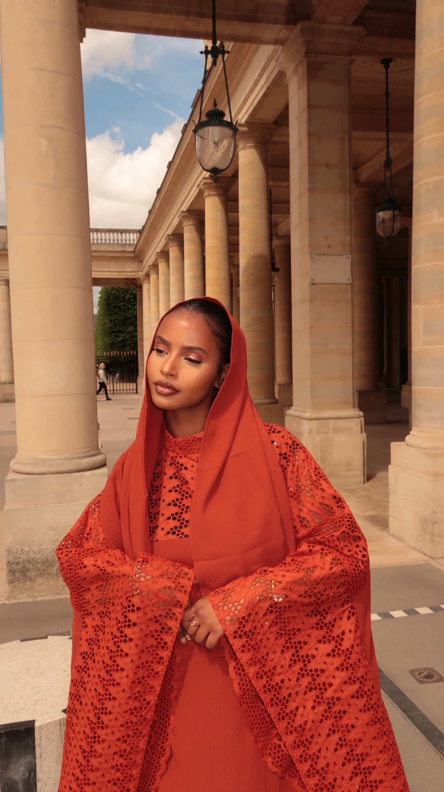 Model Aïssa orange