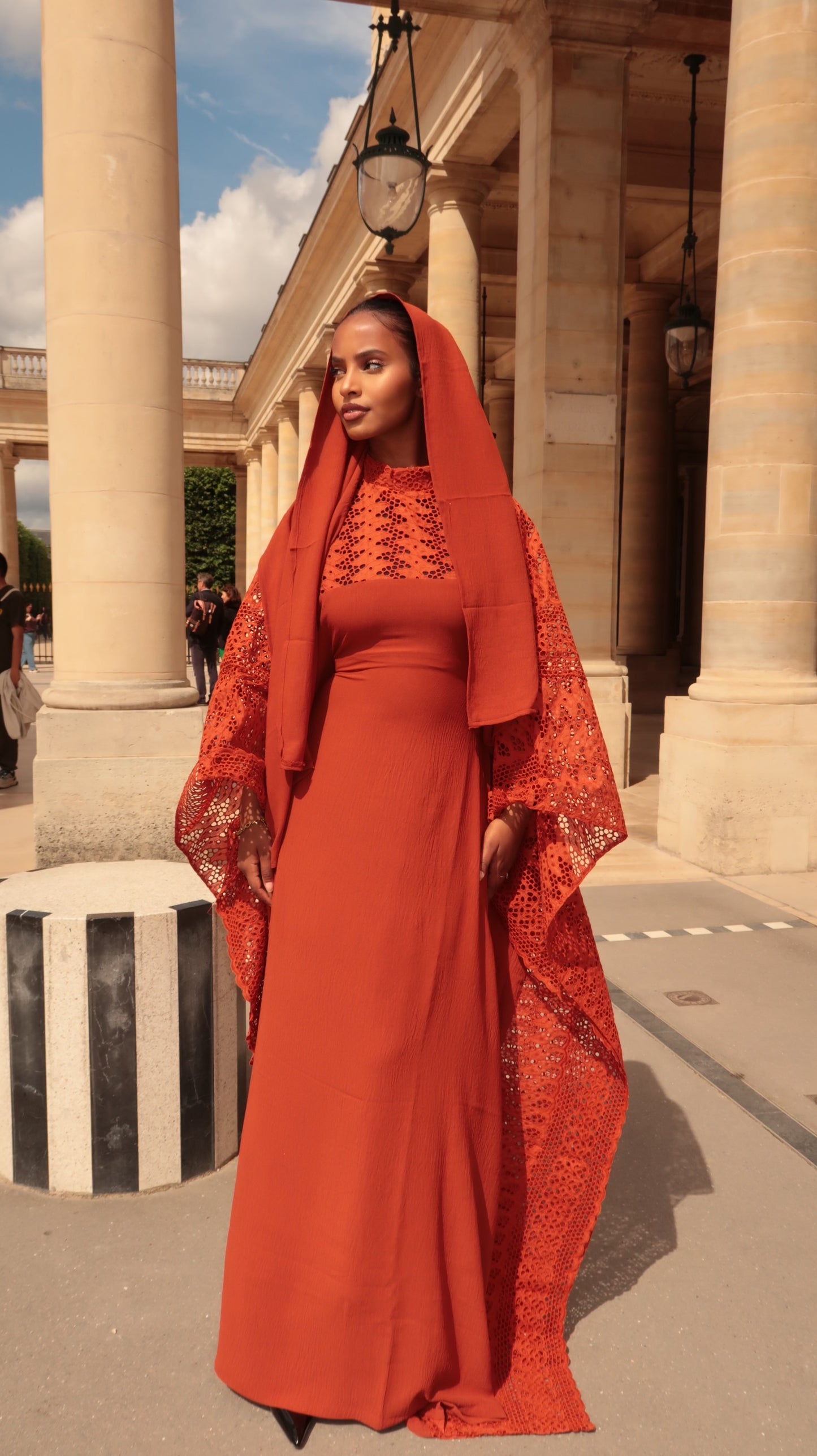 Model Aïssa orange