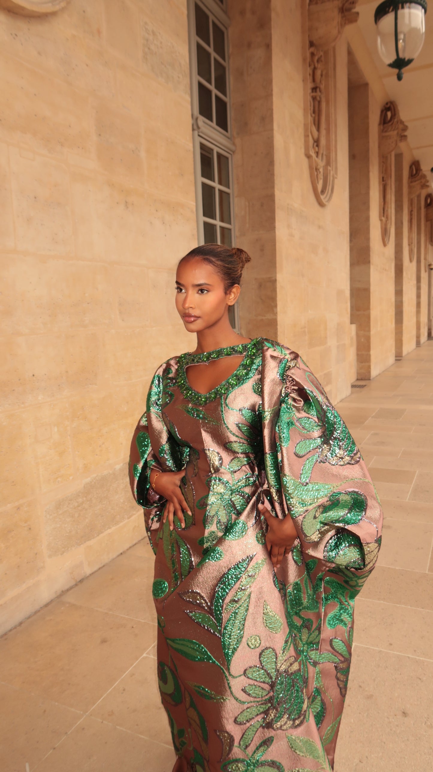Abaya Hasna