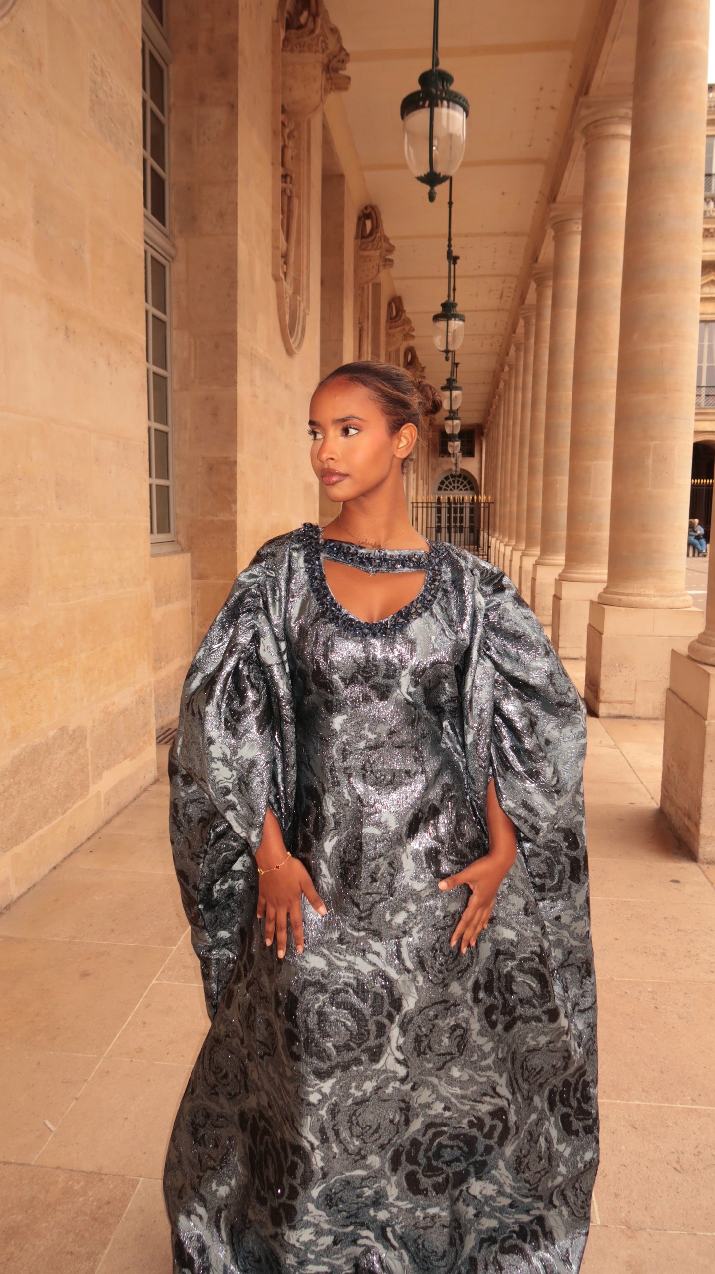 Abaya Hasna