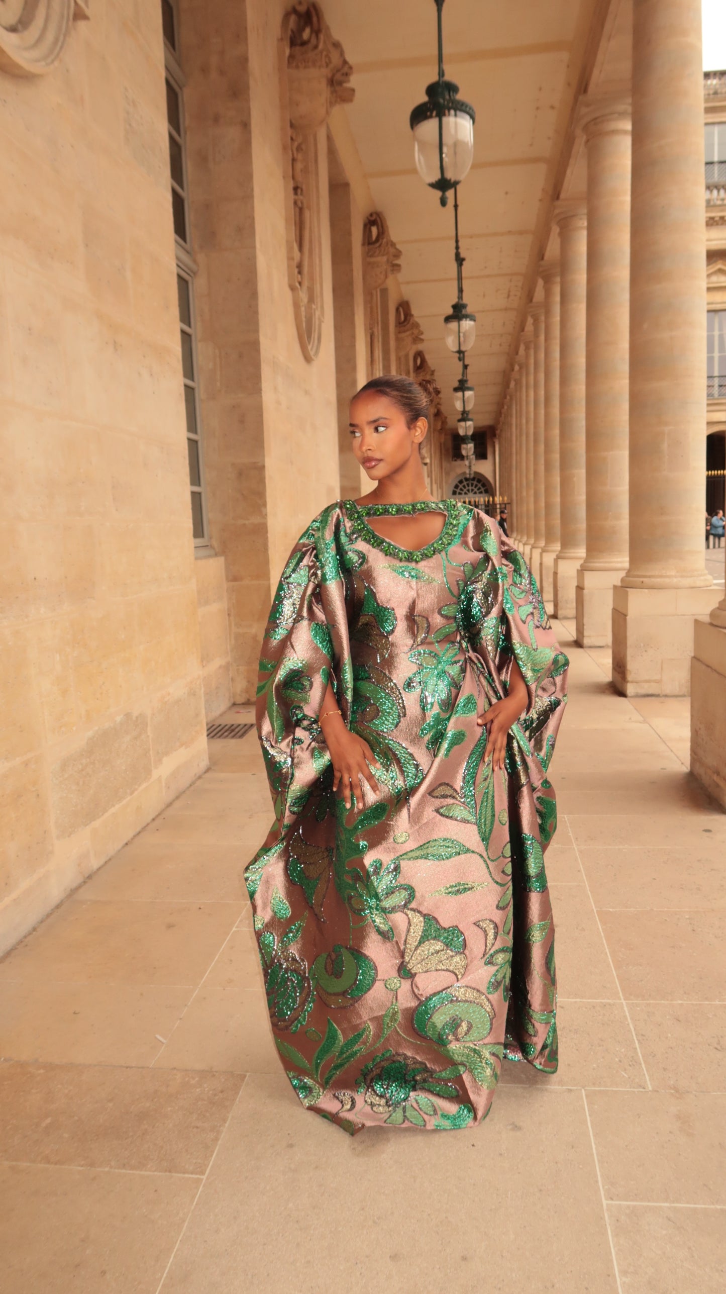 Abaya Hasna